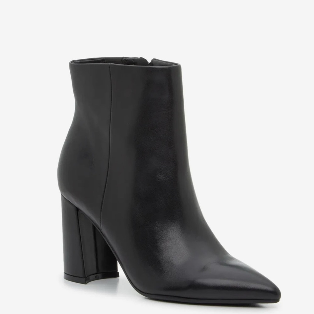MARC FISHER Gaylen Bootie